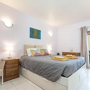 https://cozy-1-bedroom-flat.hotelaalgarve.com